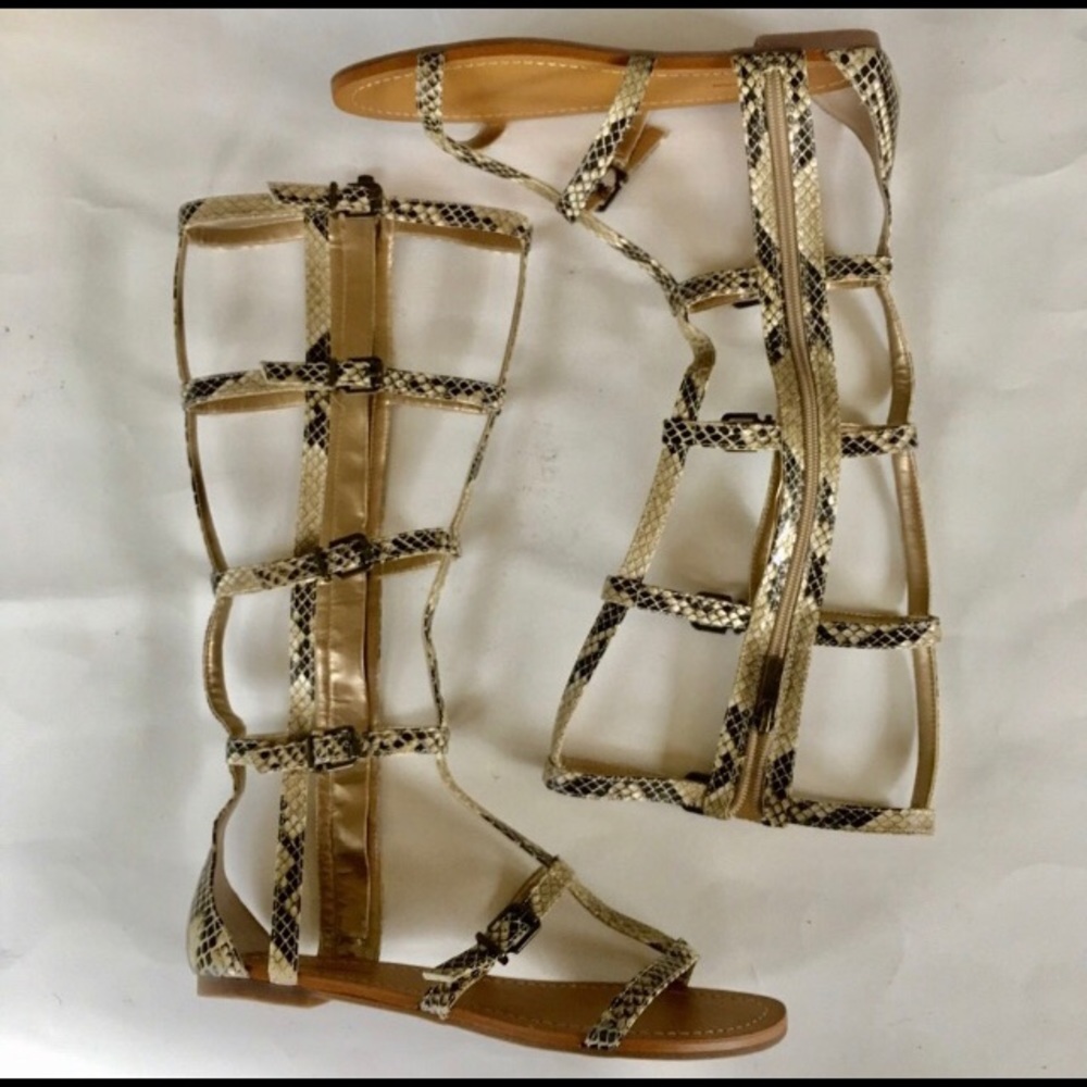 NWT BCBGeneration Gladiators